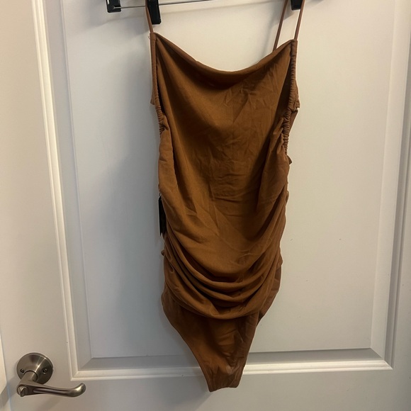 NWT JLUXLABEL Pecan Mesh Fabric Bodysuit (M) - Picture 7 of 10